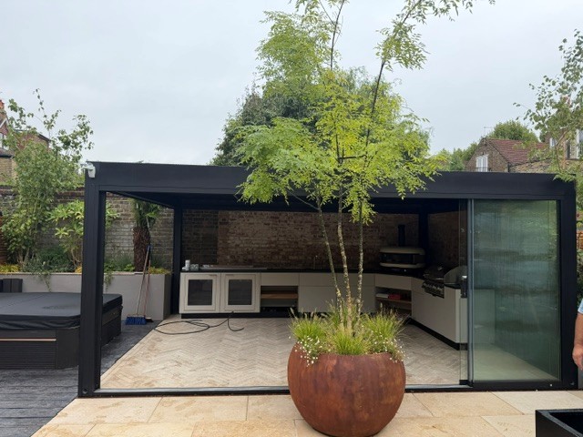 Outdoor kitchen and pergola
